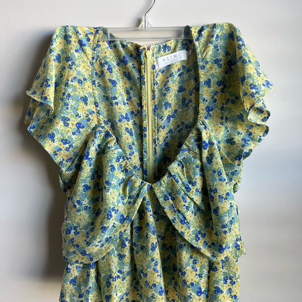 ASTR Floral Ruffle Top